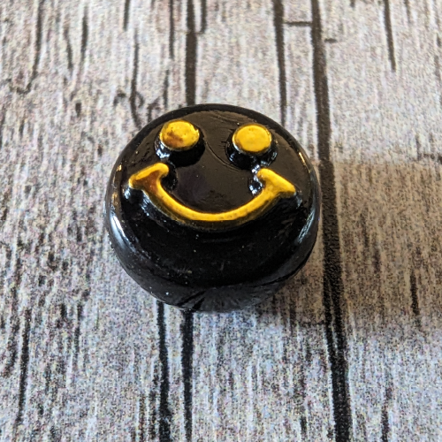 Black Smiley, Yellow